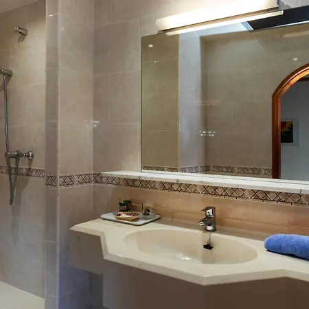 Les Oliveres By Interhome *